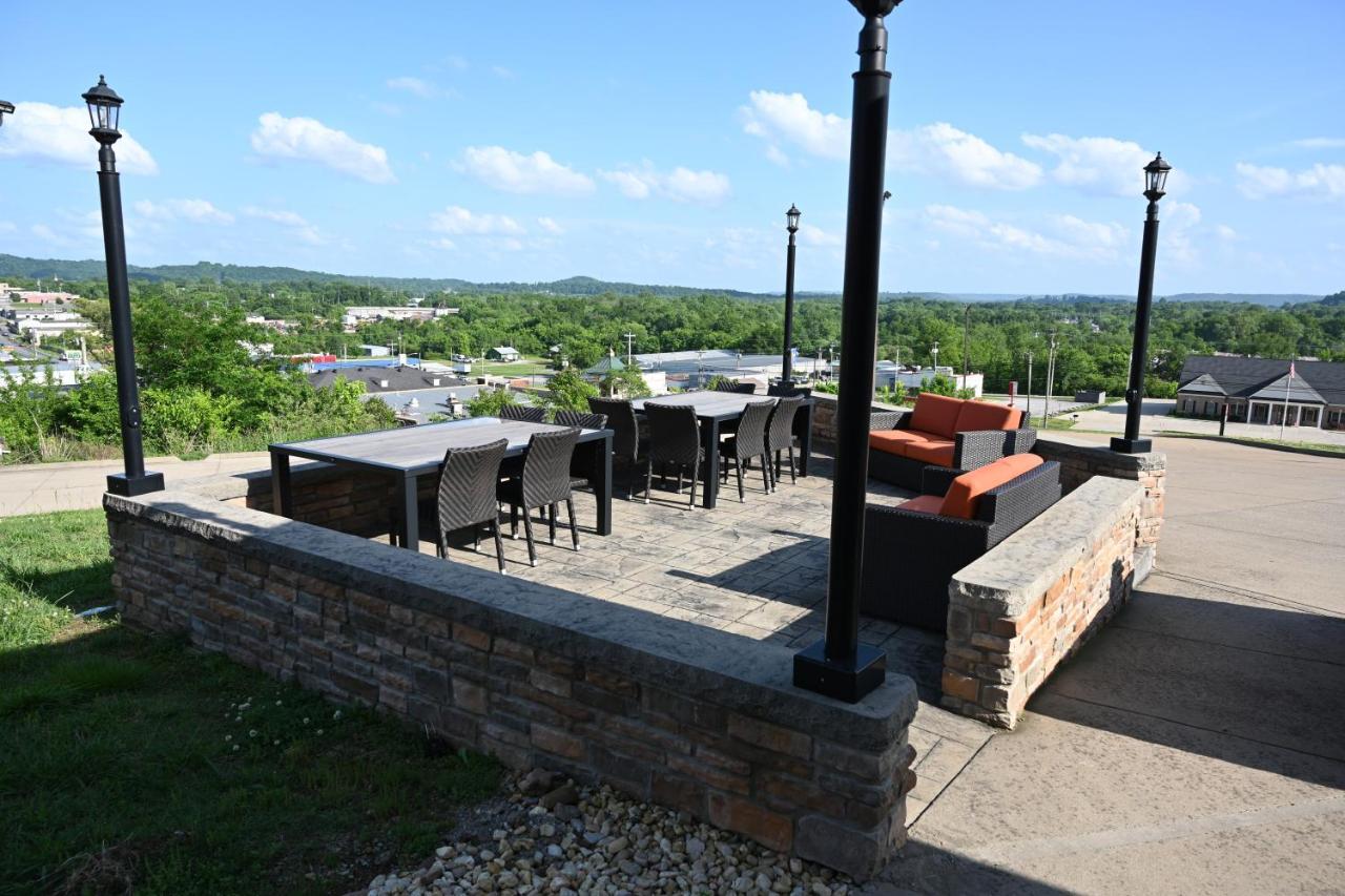 Giles Hotel Inn And Suites Pulaski Kültér fotó