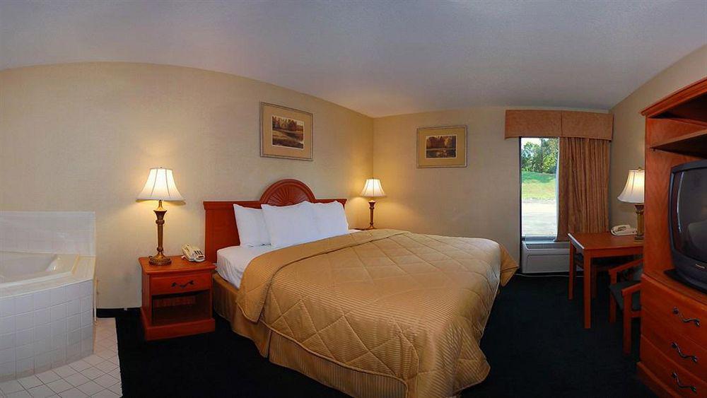 Giles Hotel Inn And Suites Pulaski Kültér fotó
